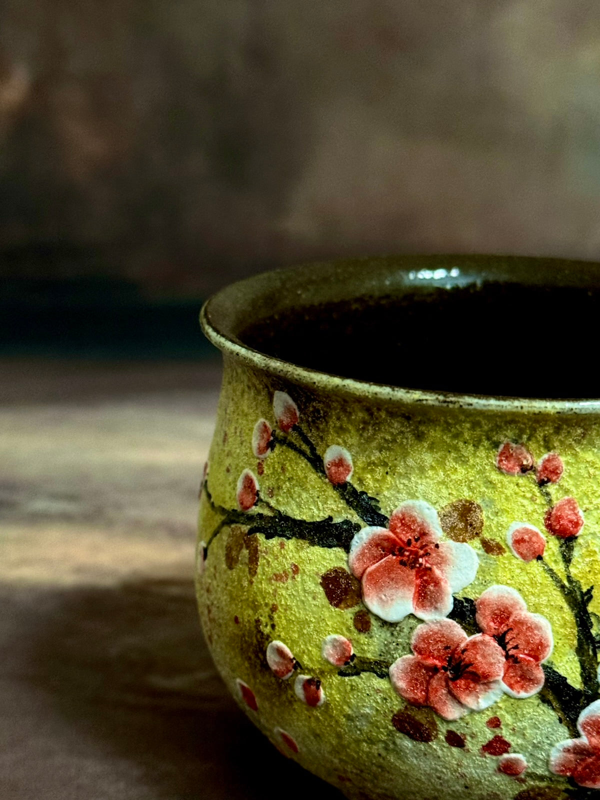 Gilded Dusk & Crimson Sprig Handheld Cup