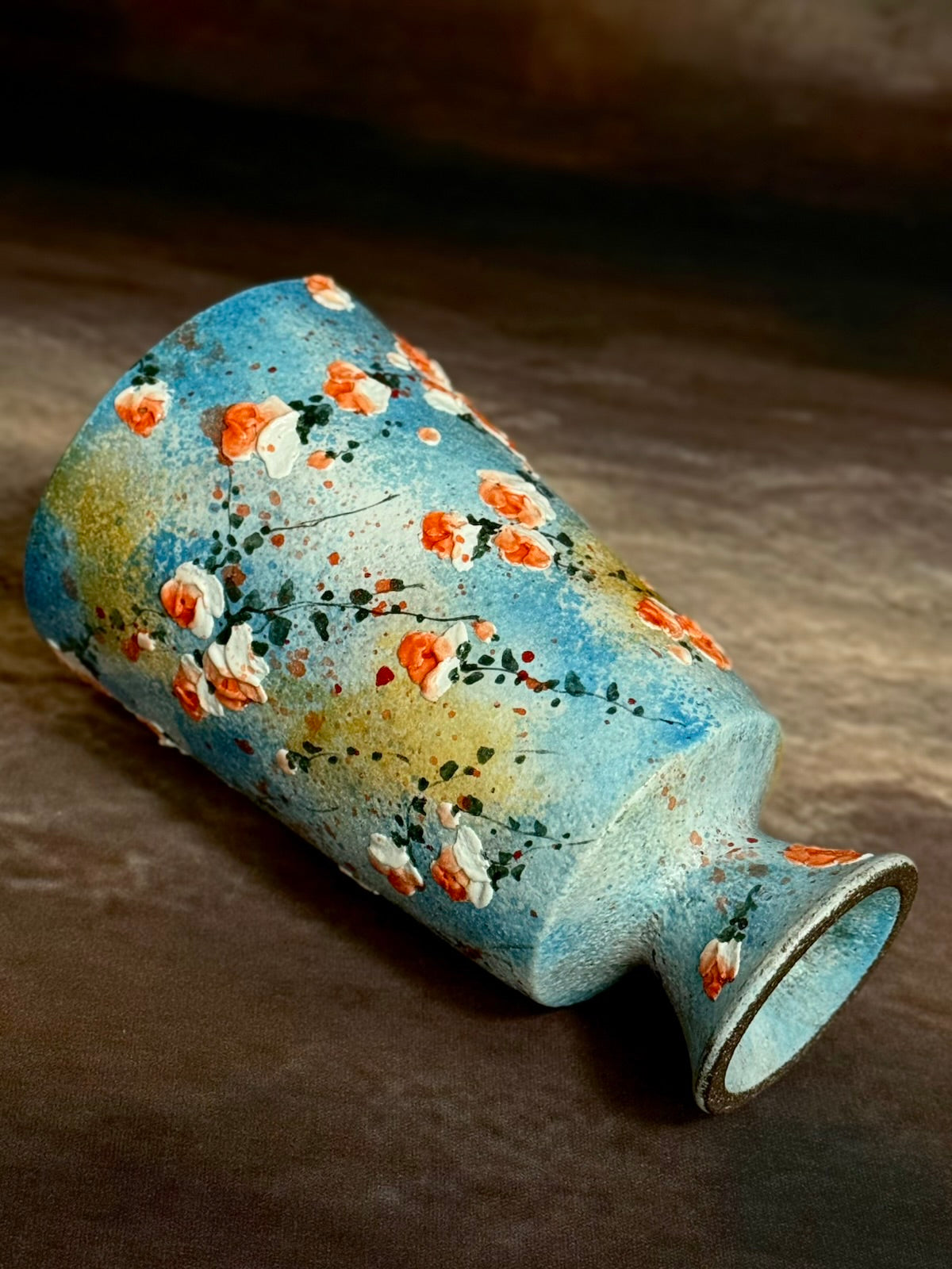 Vintage Azure Wall & Climbing Briar Tall Pedestal Mug