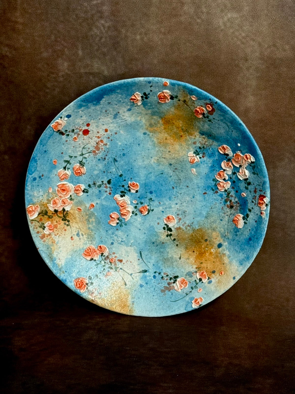 Vintage Azure Wall & Climbing Briar Plate