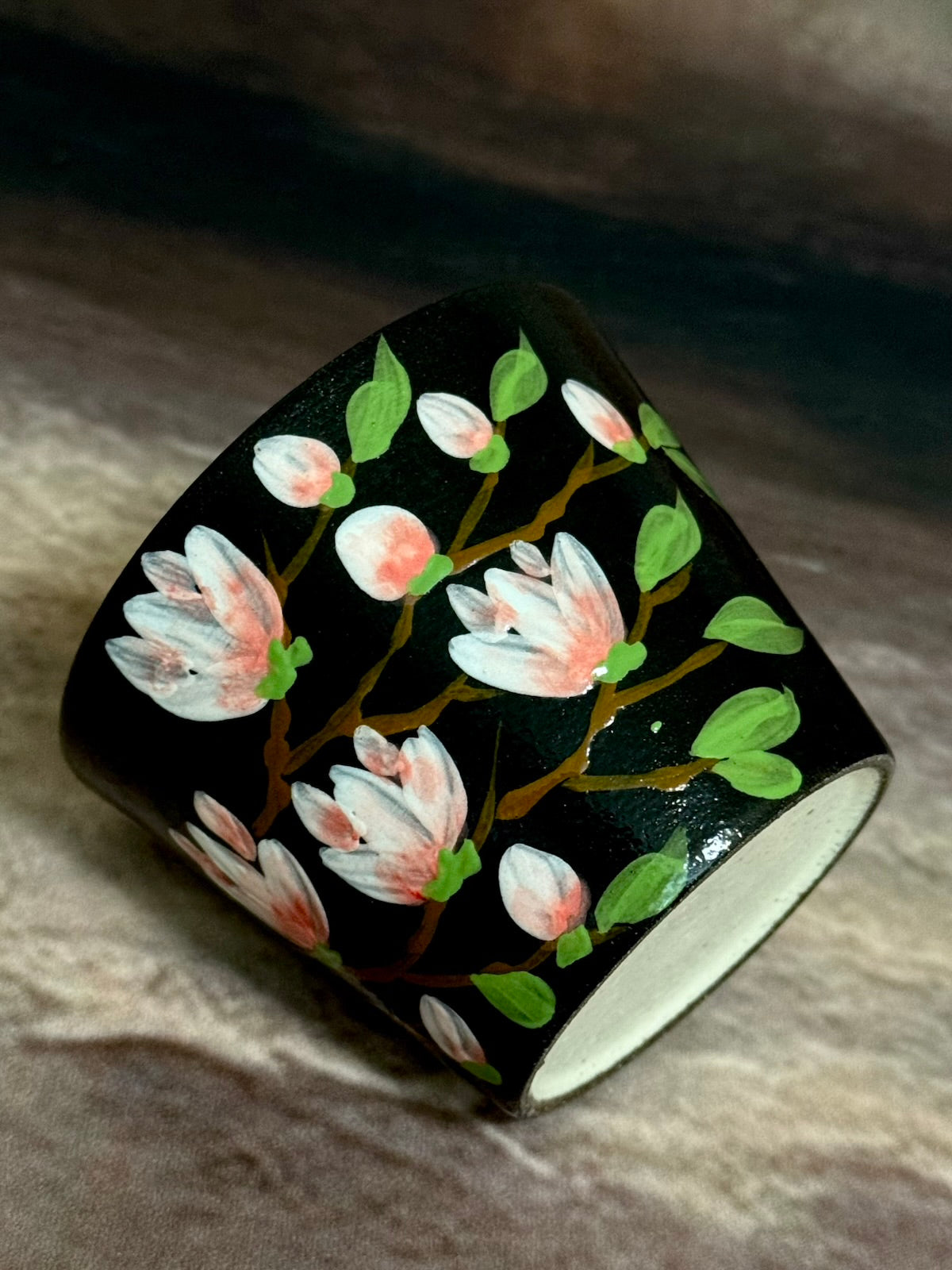 Night Shade & Pink Magnolia Hand Cup