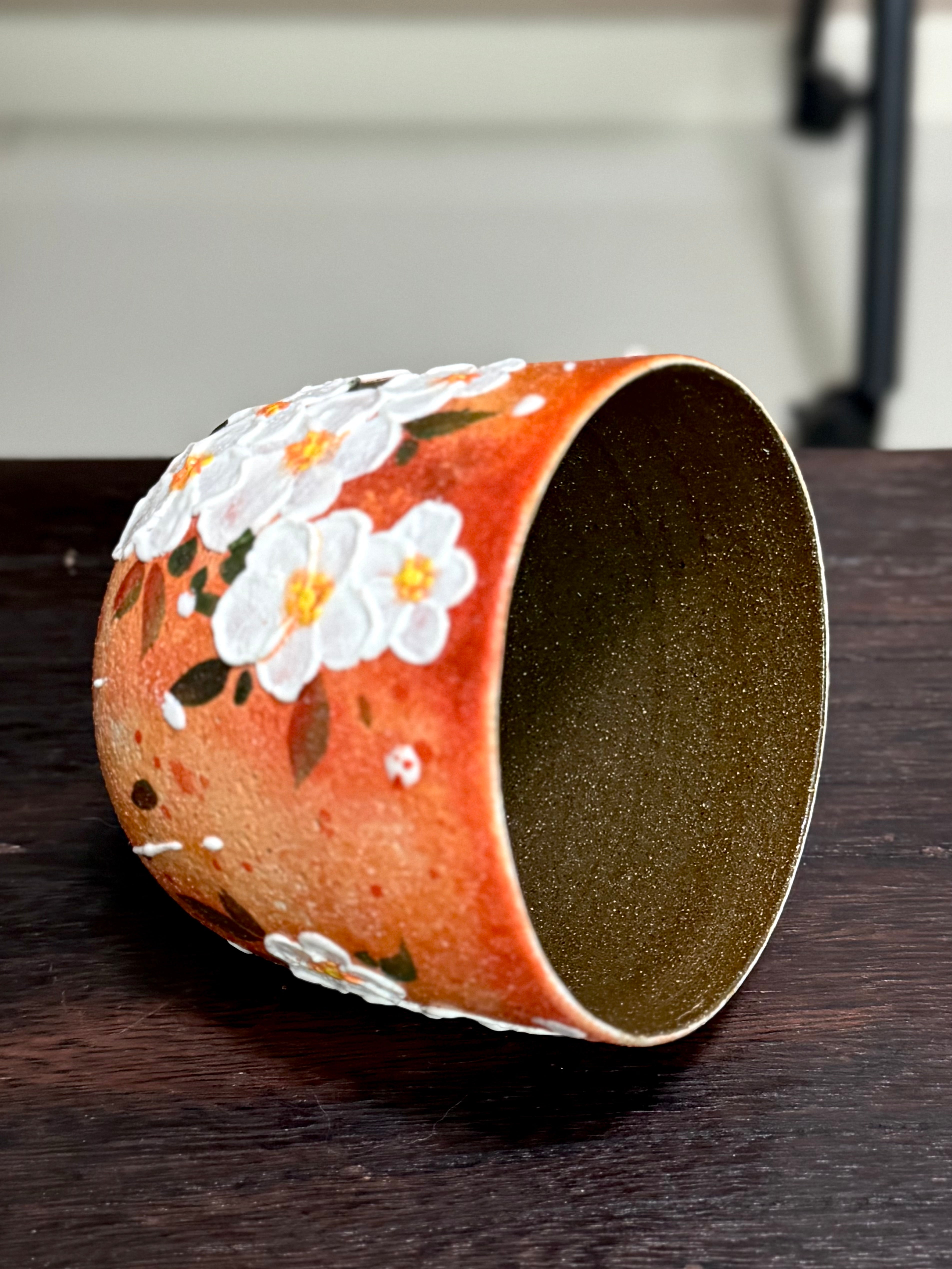 Oil Painting Style Orange Background White Flower 3D Relief Holding Mug