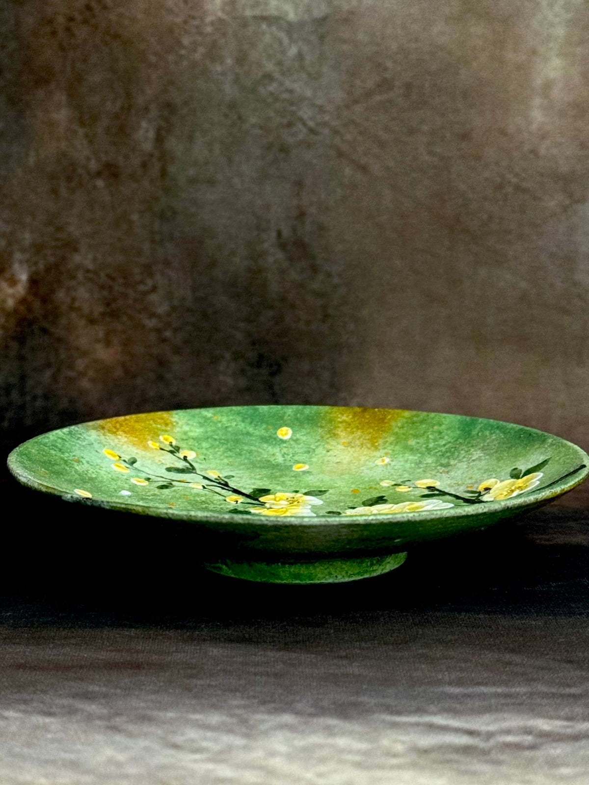 Winter Dawn Yellow Plum Plate