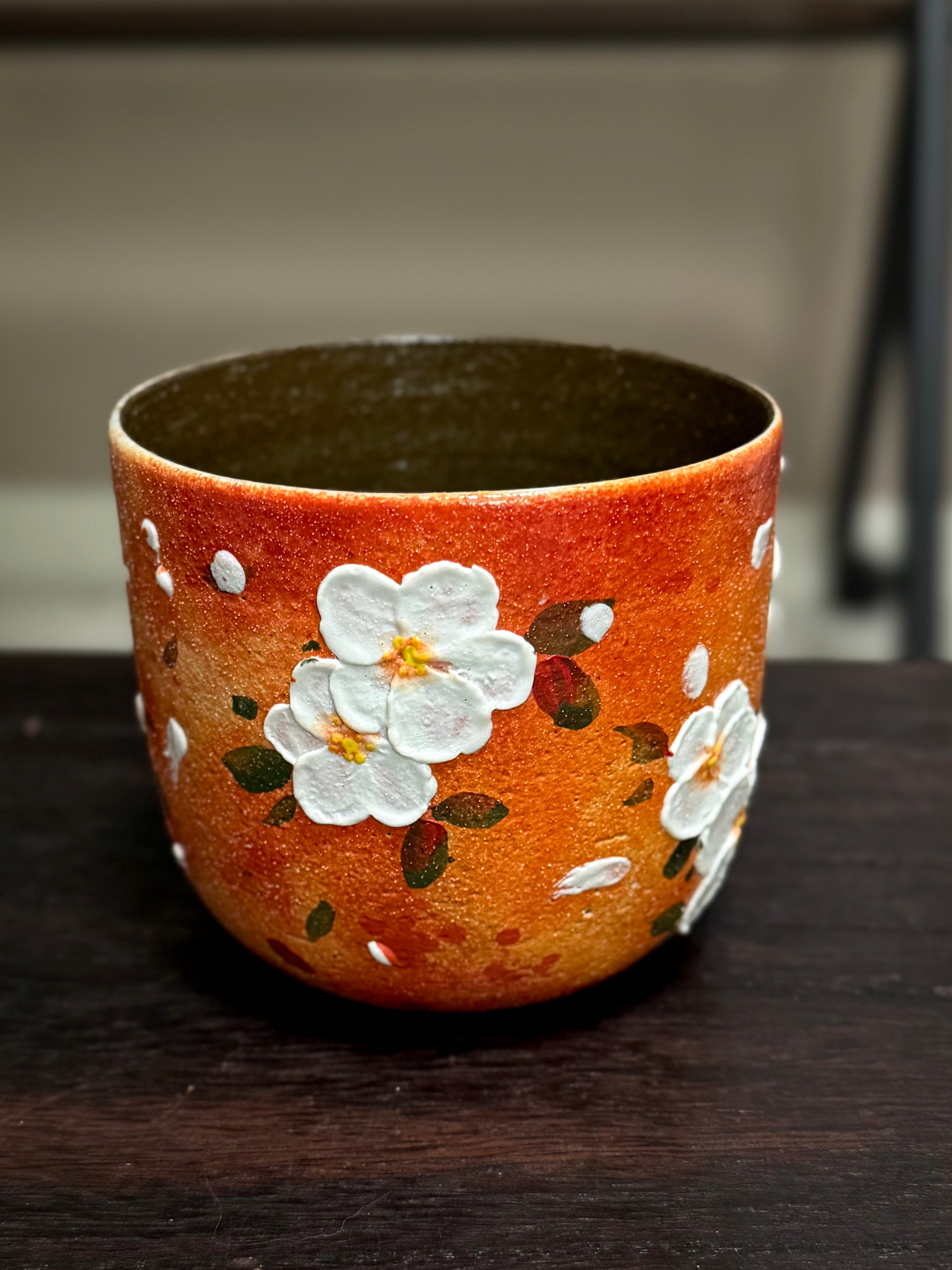 Oil Painting Style Orange Background White Flower 3D Relief Holding Mug