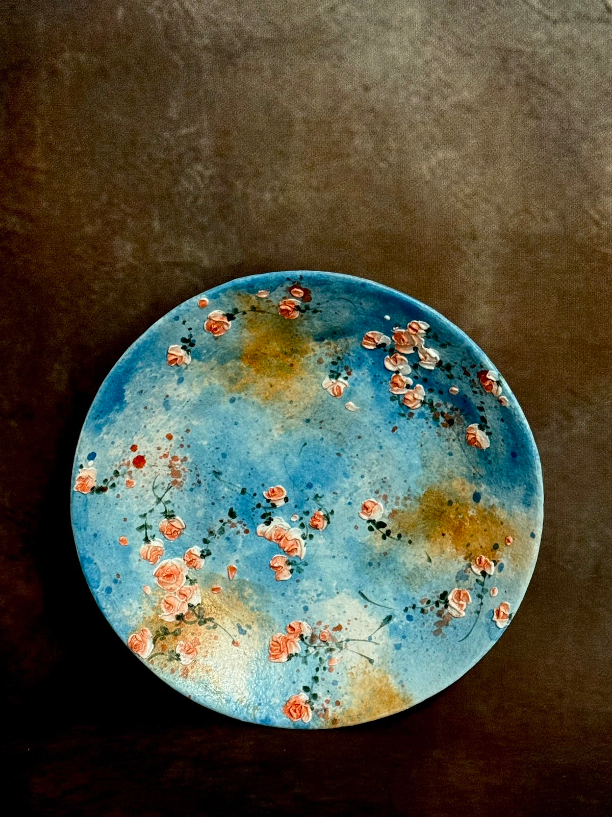 Vintage Azure Wall & Climbing Briar Plate