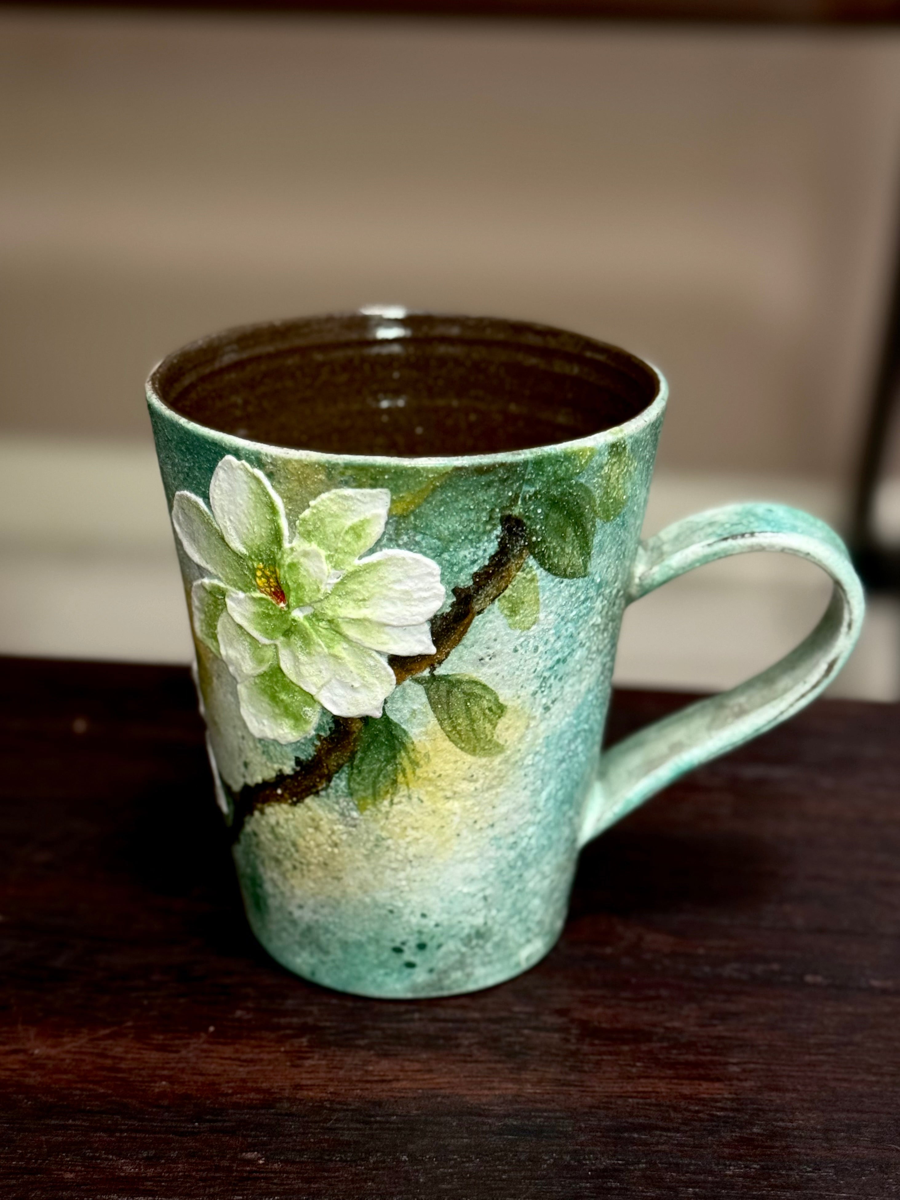 Vintage Green Background 3D Relief Magnolia Mug