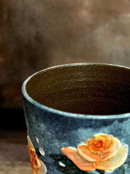 Starry Wild & Apricot Rose Pedestal Mug