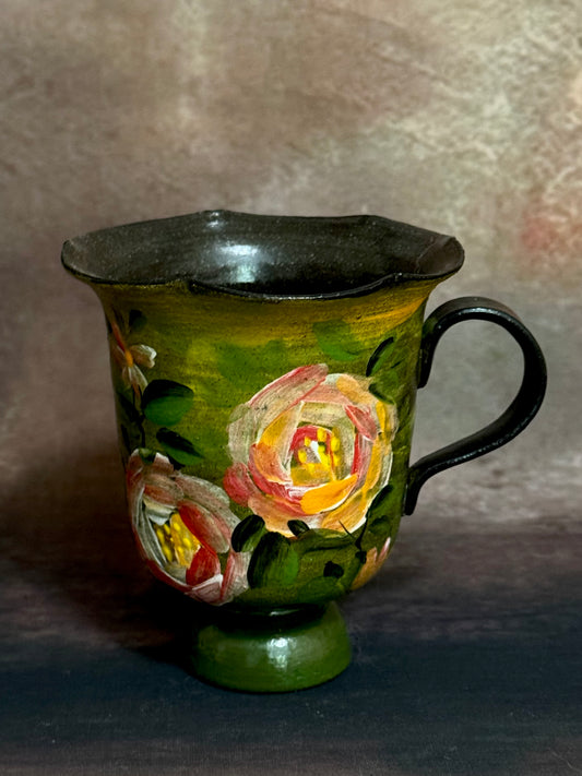 Ruffled Petal & Wildflower Flourish Scalloped Pedestal Mug