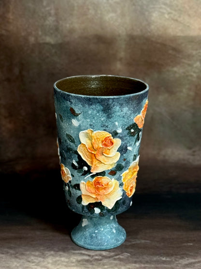 Starry Wild & Apricot Rose Pedestal Mug