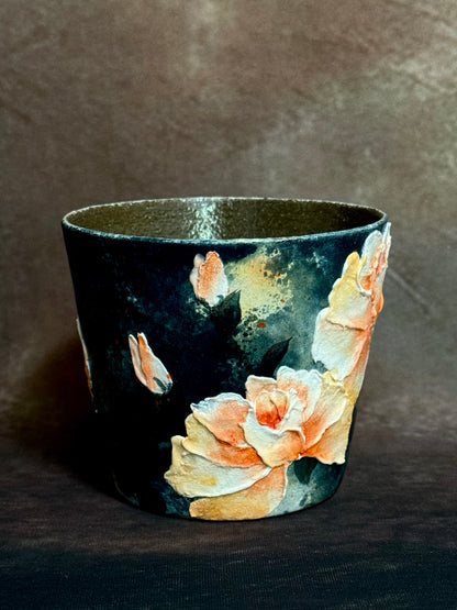 Dusk Shadow & Apricot Rose Hand Cup