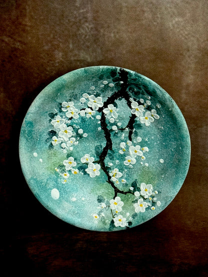 Misty Dogwood Round Plate