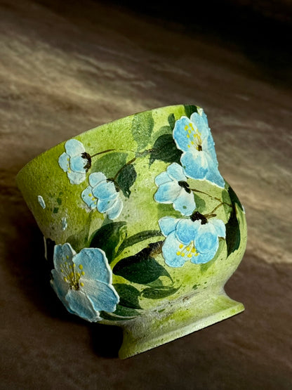 Nordic Myosotis Handheld Cup