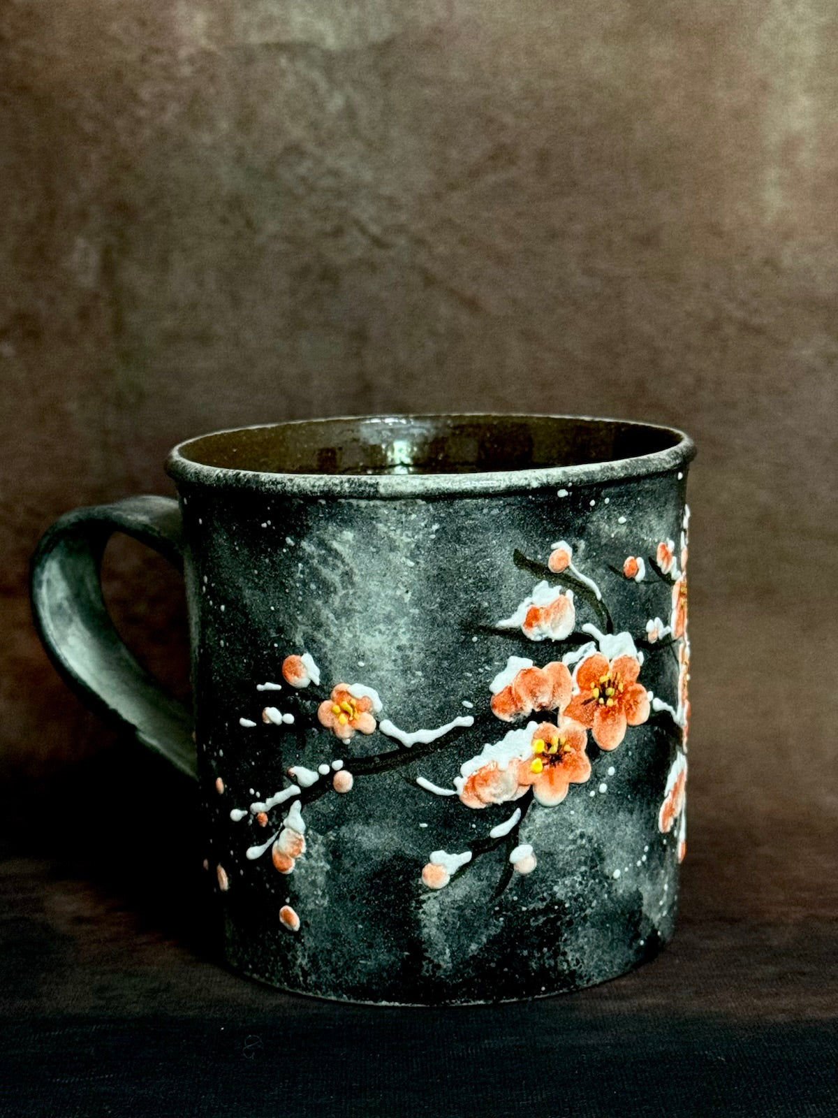 Snow Plum Wander Mug